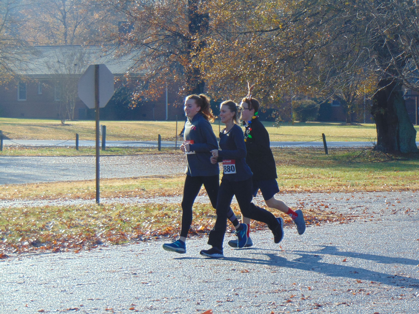 Jingle Run 5K (34).JPG